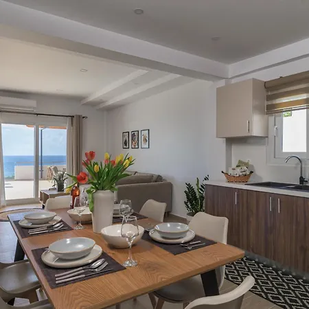 Villa Windless Seaview Villa, With Pool & Hot Tub, By Thinkvilla *