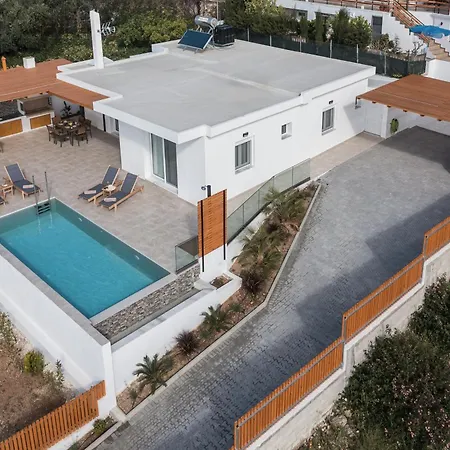 Windless Seaview Villa, With Pool & Hot Tub, By Thinkvilla Villa *